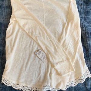Long sleeve T-shirt
